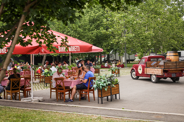 Grillfest Carousel 10